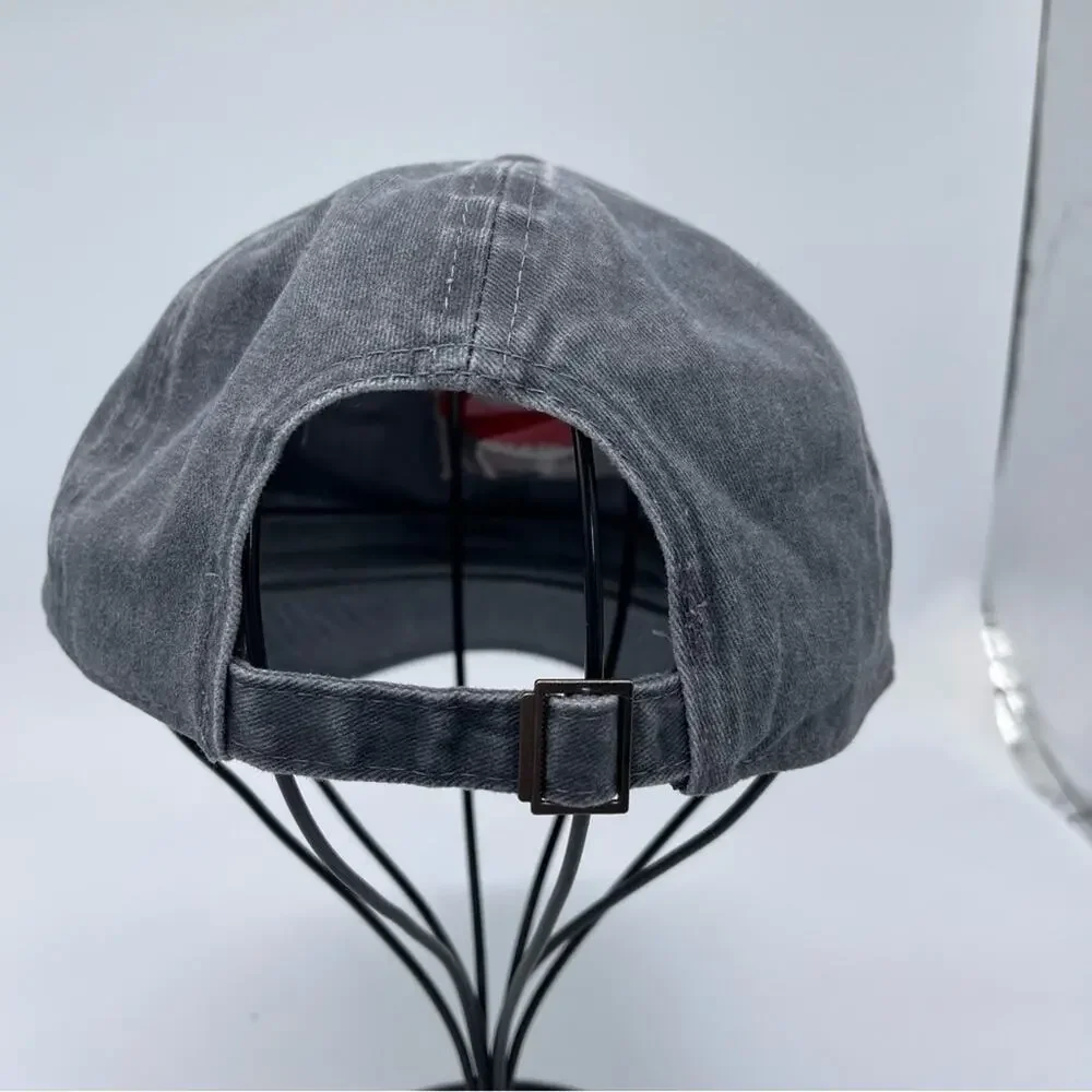 Unbranded trucker ball